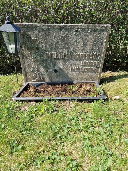 Grave number: 501 08 1194-1196
