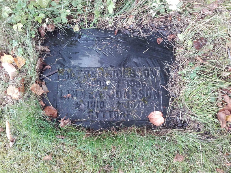 Grave number: NO 03    84