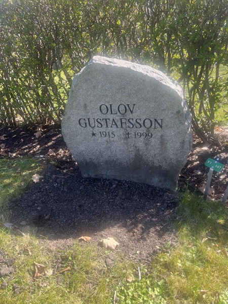 Grave number: 1 3 F1 147