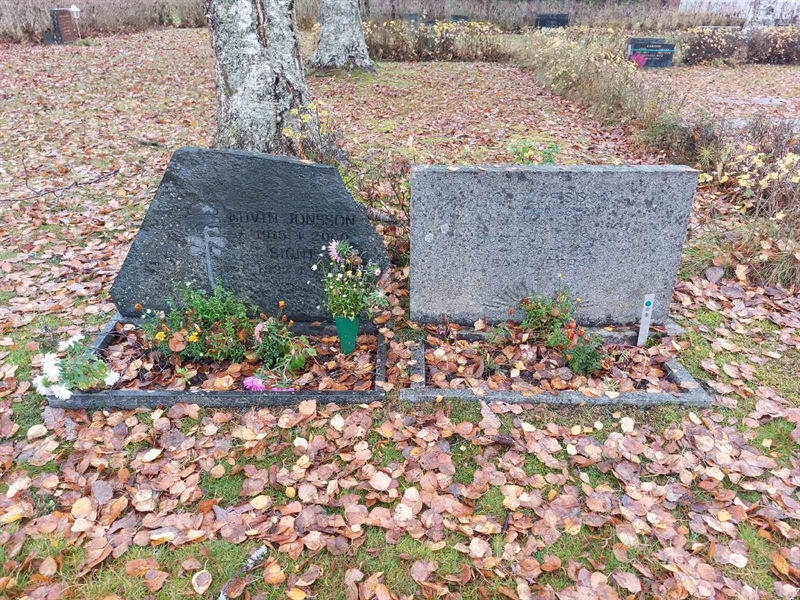 Grave number: RG B    35