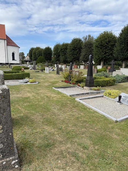 Grave number: ON C   273, 274