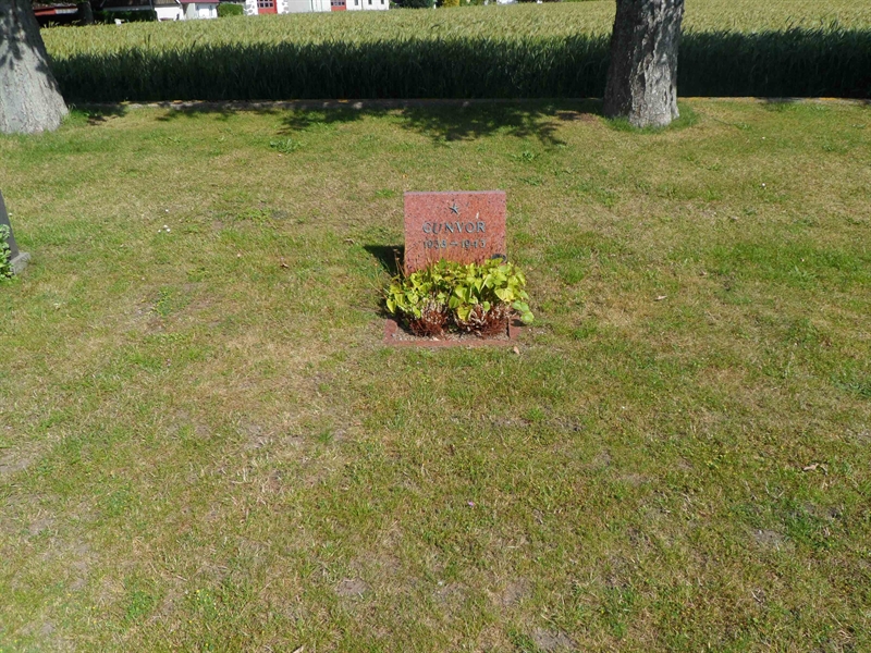 Grave number: ÖV K    10, 11
