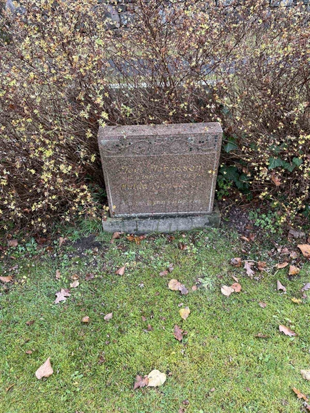 Grave number: VV 3   448, 449