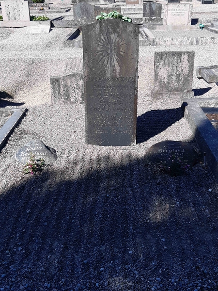 Grave number: VI V:A    22