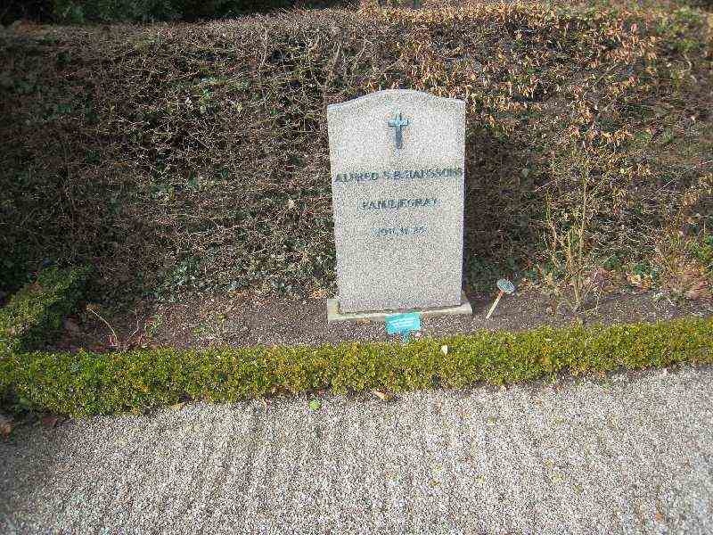 Grave number: NK A    11