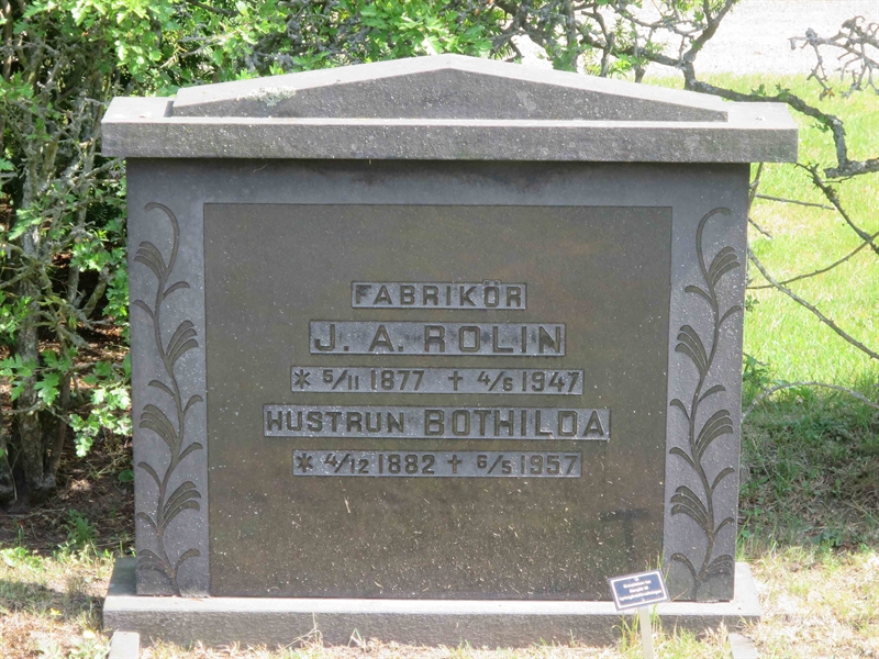 Grave number: HÖB 37     5