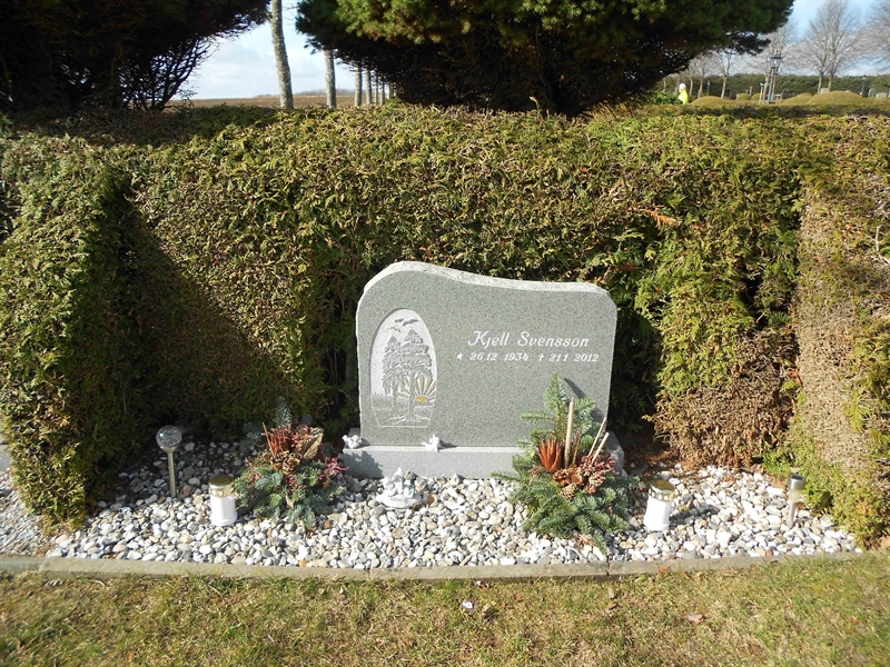 Grave number: V 26   125