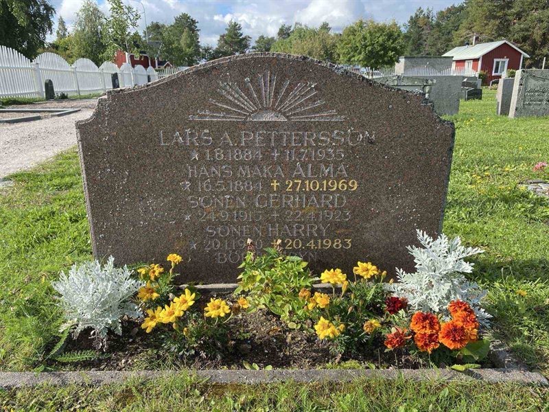 Grave number: 2 08 192