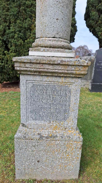 Grave number: VG C    40-43
