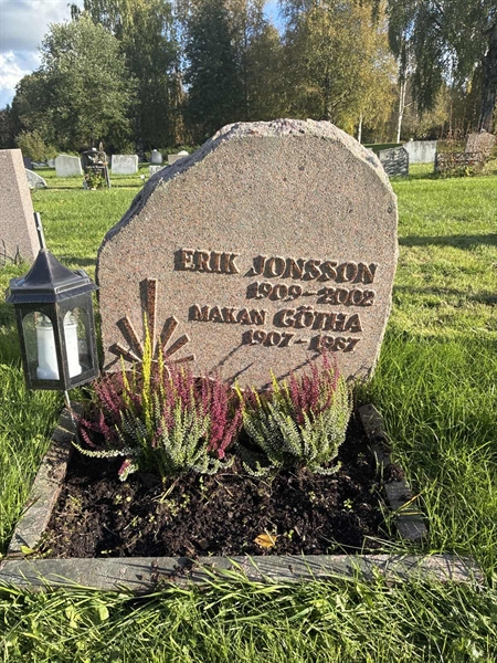 Grave number: 3   567