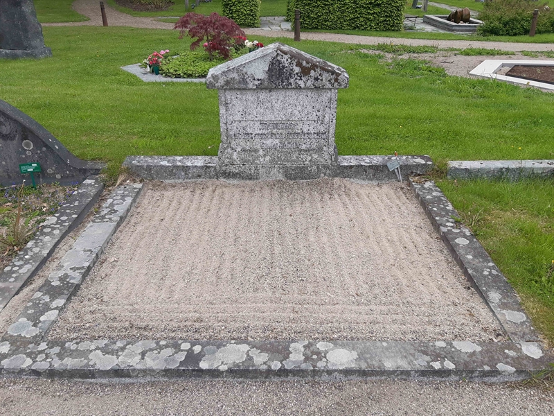 Grave number: NO 23     9