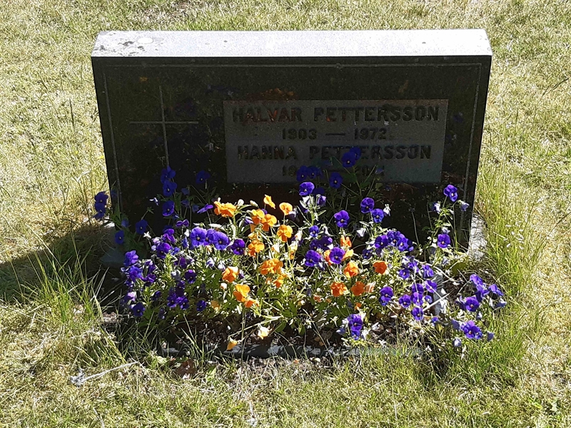 Grave number: JÄ 11    45