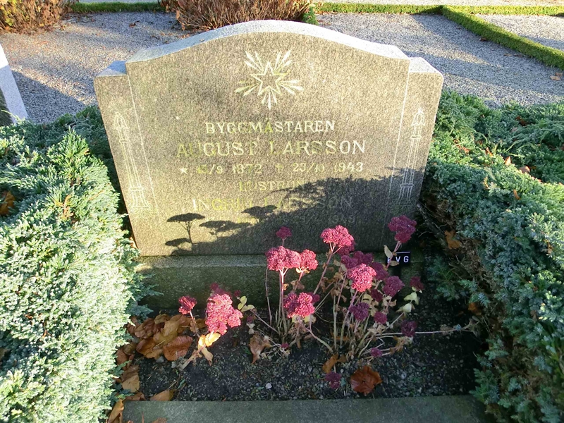 Grave number: ÖT VÄST    043