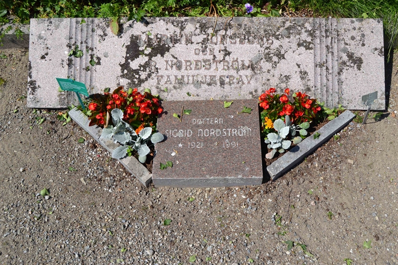 Grave number: 1 B    60