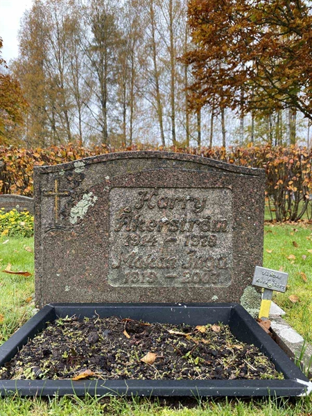 Grave number: 1 24    160