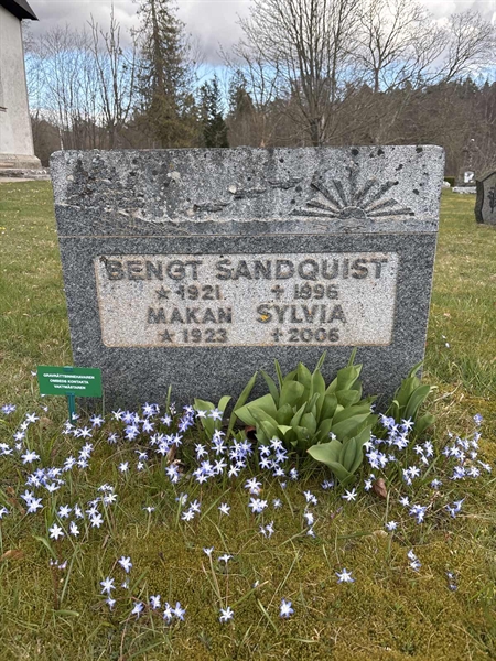 Grave number: LO 212, 213