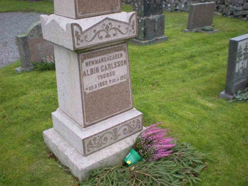 Grave number: M 001  0168A, 0168B