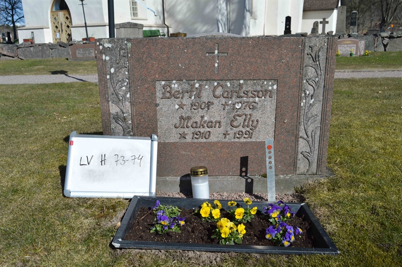Grave number: LV H    73, 74