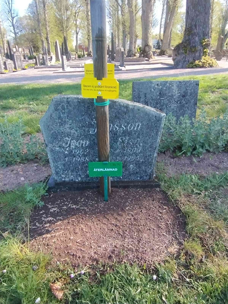 Grave number: VK I    33, 34