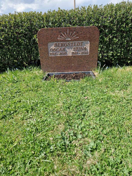 Grave number: 1 08 1185, 1186, 1187