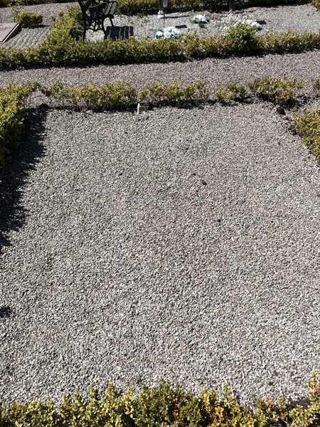 Grave number: NK D 63-64