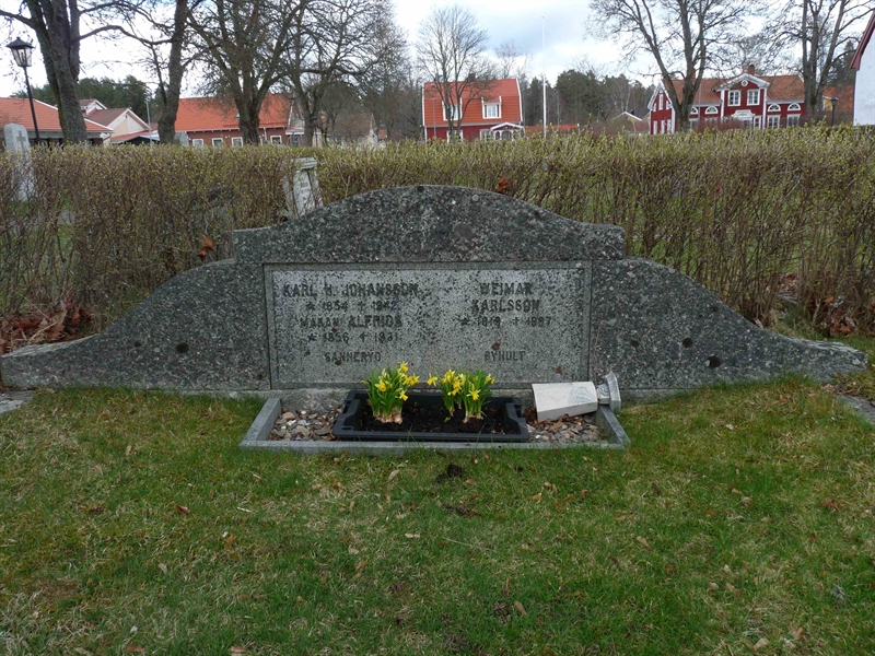 Grave number: LE 3  106