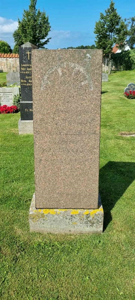 Grave number: SK 1 01  094, 095