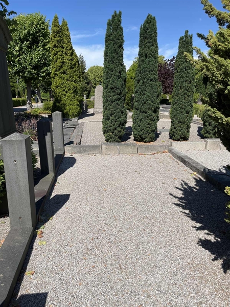 Grave number: NK III   106