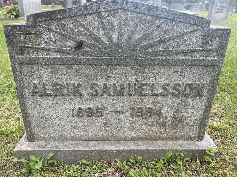 Grave number: 001 1 5  6441