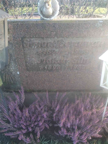 Grave number: H 107 016-17