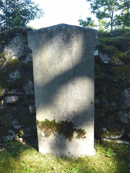 Grave number: Er G 2    79