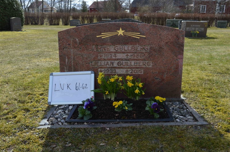 Grave number: LV K    61, 62
