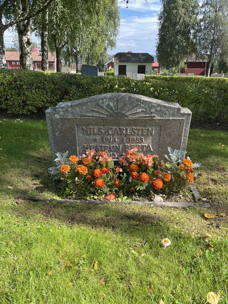 Grave number: 3065 D     1-2