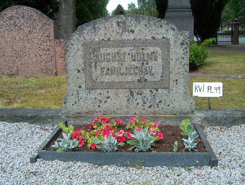 Grave number: HÖB 1    49