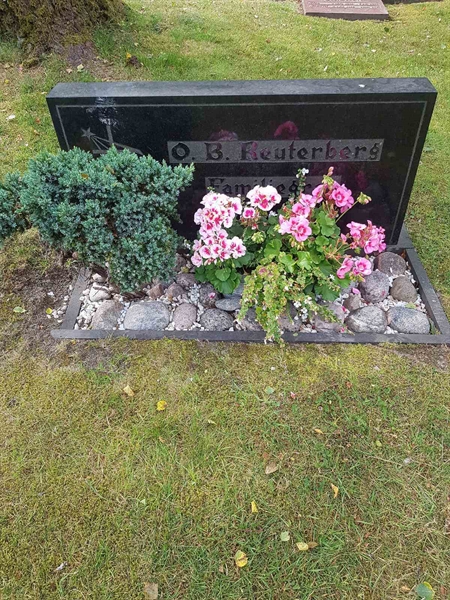 Grave number: 01    95