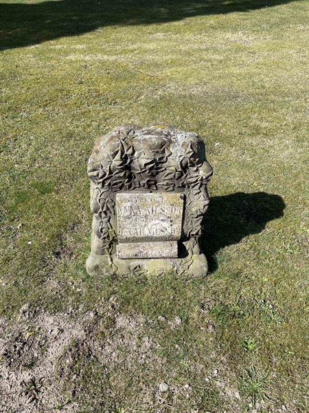 Grave number: Ä g C    11c