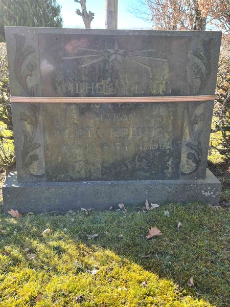 Hautatunnus: Ä N H 113, 114