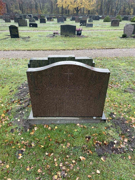 Grave number: VV 6    18, 19