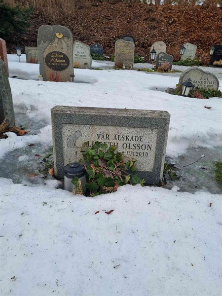 Grave number: 1 02 758