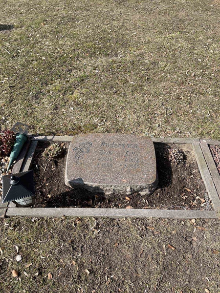 Grave number: VV 1   527