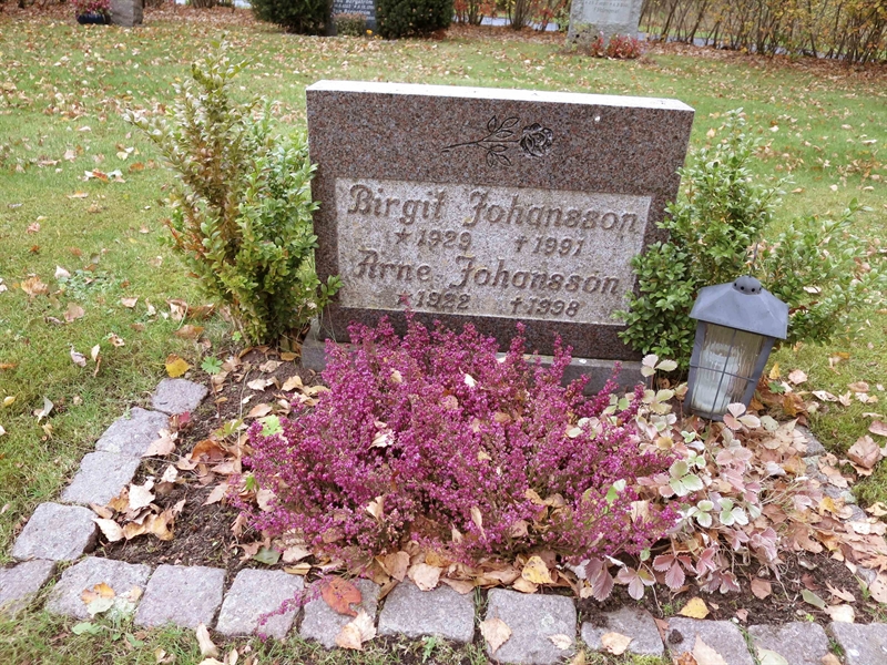Grave number: HNB I    22