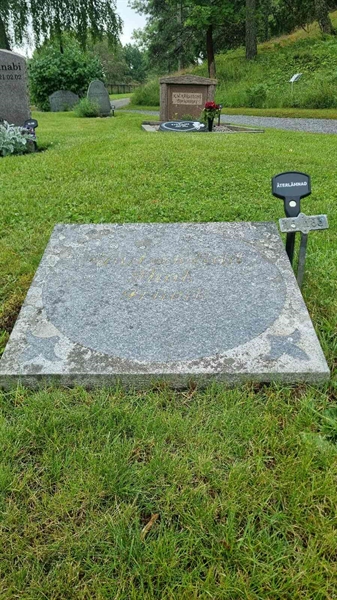 Grave number: 1 15   183