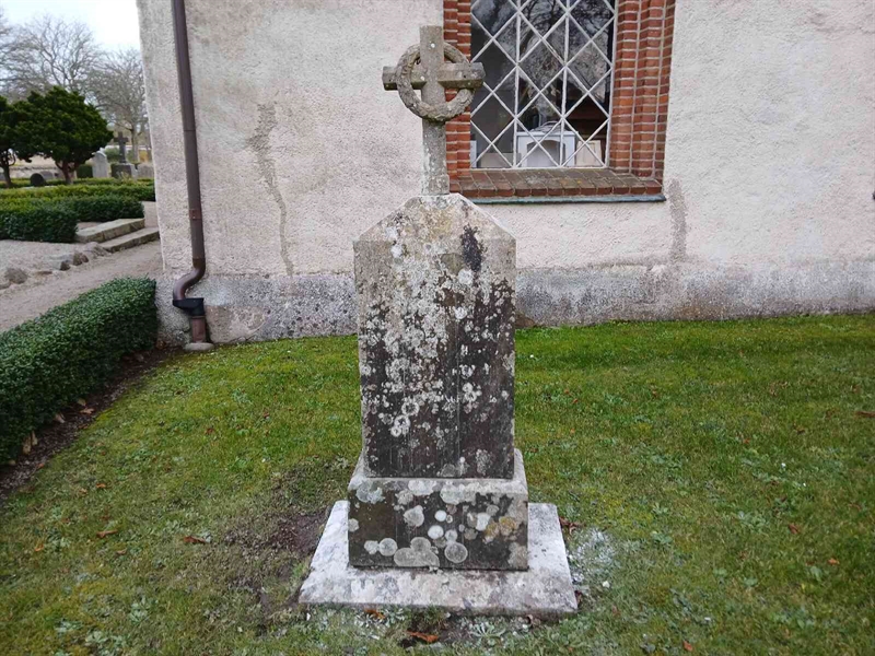 Hautatunnus: NV B    103