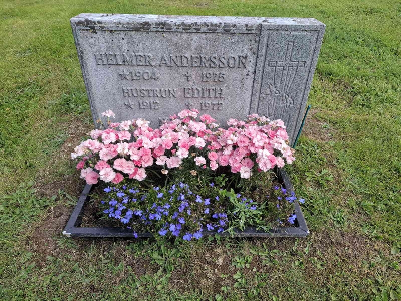 Grave number: 001 2   778