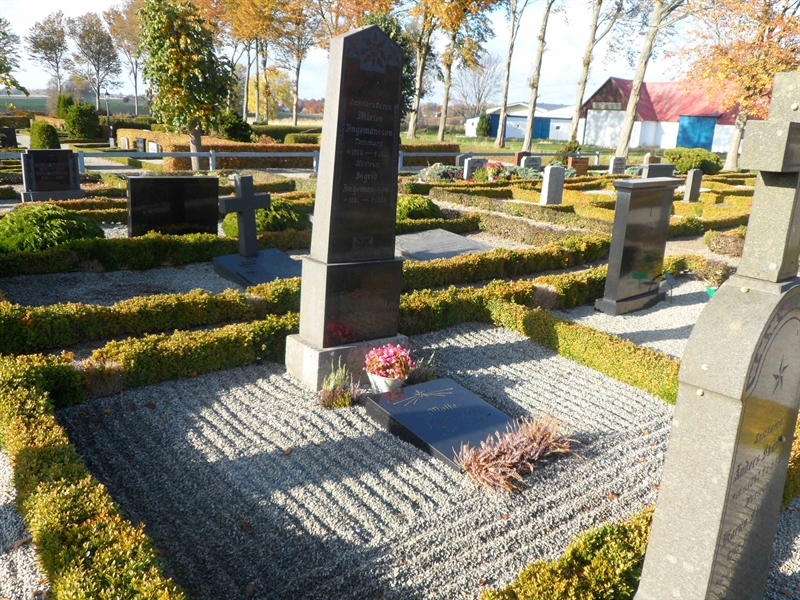 Grave number: ÖT GVK2  29:1, 29:2, 29:3