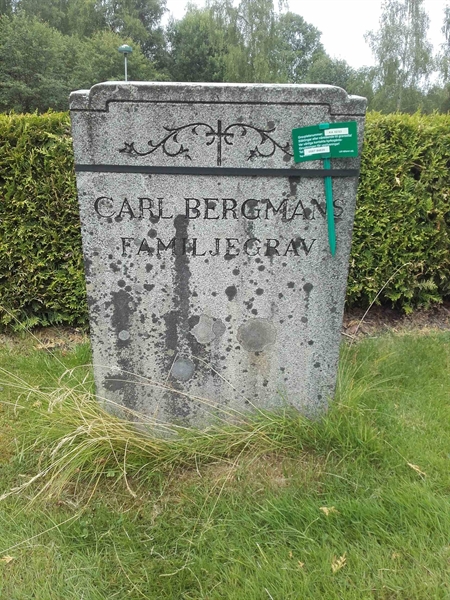 Grave number: KA 02    53