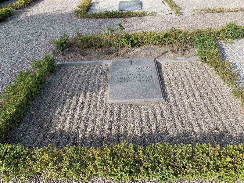 Grave number: NK G 36-37