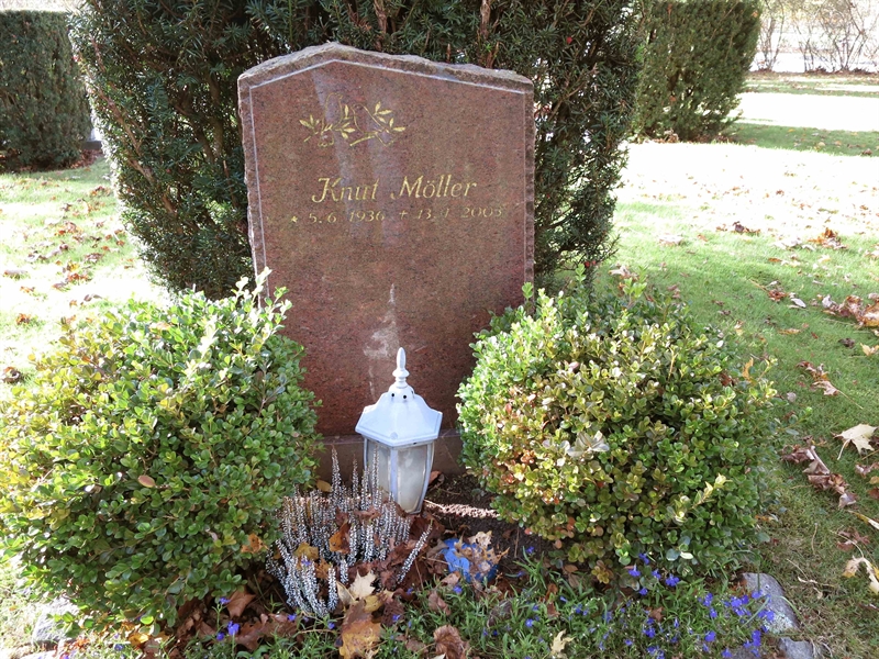 Grave number: HNB II   247