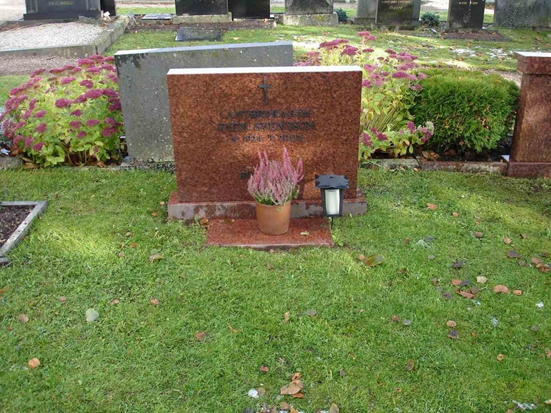 Grave number: FG L     3, 4