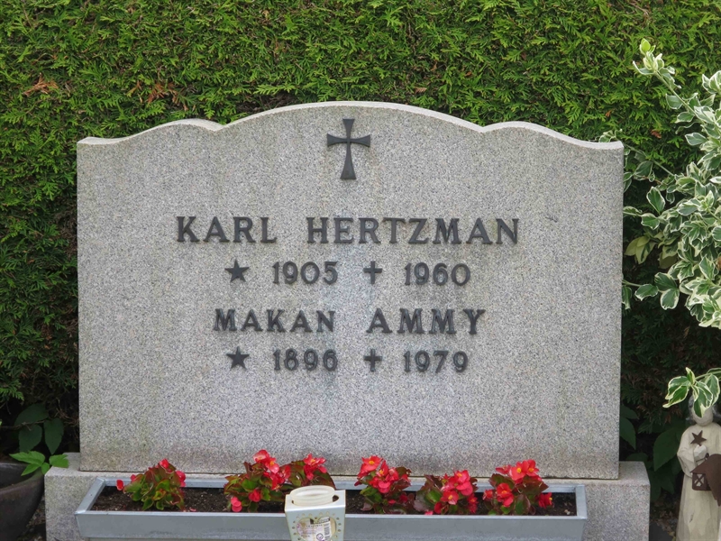 Grave number: HÖB 60     2